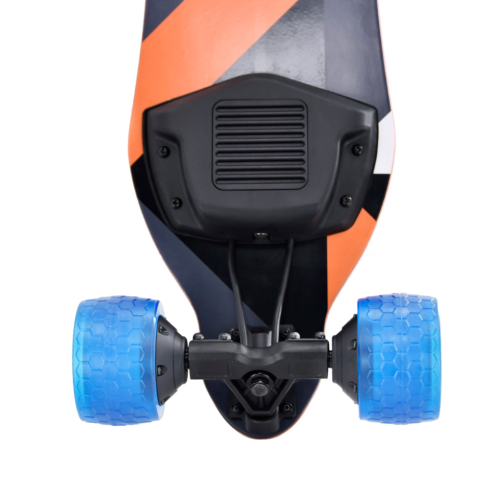 Deoboards 10B Full Men Hub Motor Electric Skateboard Cloudwheel