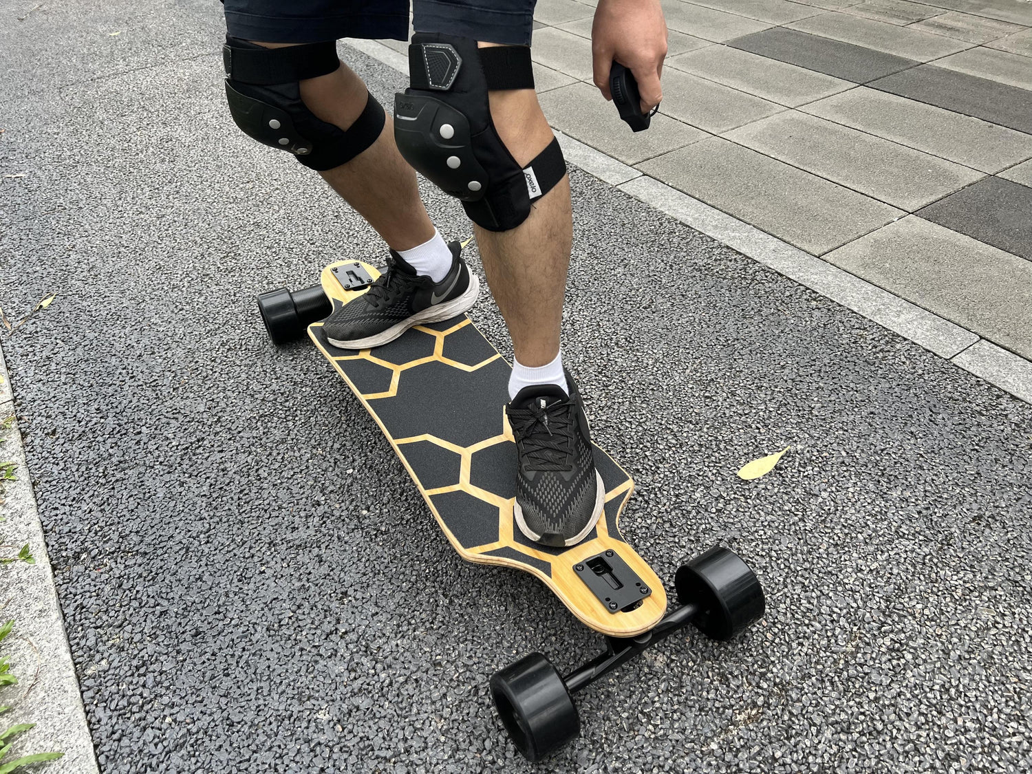 men electric longboard